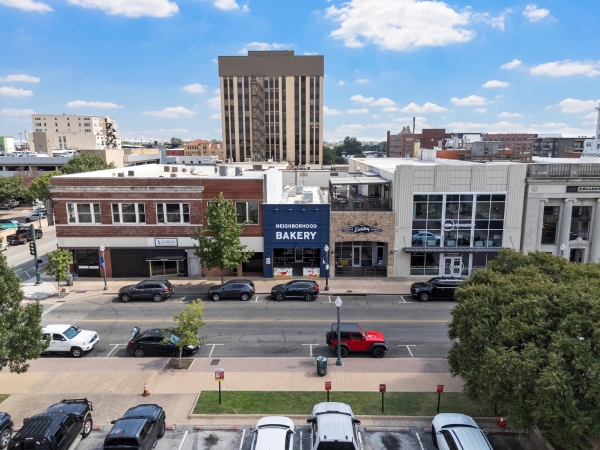 Listing Image #1 - Retail for sale at 506 Austin Ave, Waco TX 76701