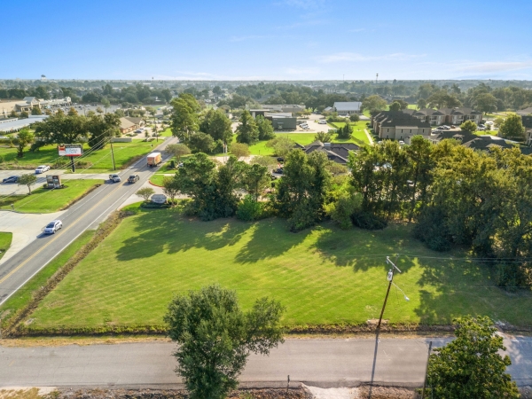Listing Image #2 - Land for sale at TBD County Club Rd, Lake Charles LA 70605