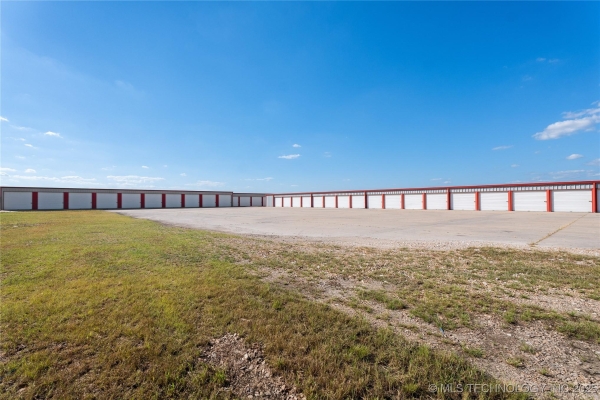 Listing Image #1 - Others for sale at 18753 S 100 Highway, Webbers Falls OK 74470