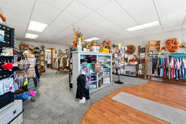 Listing Image #3 - Others for sale at 219 N MAIN Street, SEYMOUR WI 54165