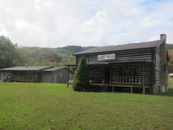 Listing Image #3 - Others for sale at 312 & 306 Falls View Lane, Hinton WV 25951