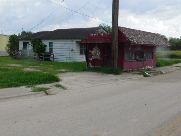 Listing Image #3 - Industrial for sale at 2214 Winnebago St, Corpus Christi TX 78401