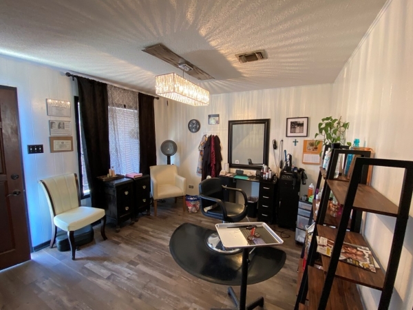 Listing Image #2 - Office for sale at 842-B Sidney Baker, Kerrville TX 78028