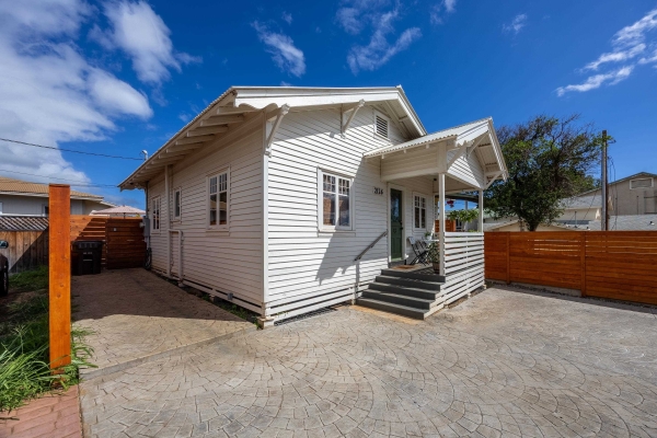 Listing Image #1 - Others for sale at 2126 Vineyard St, Wailuku HI 96761