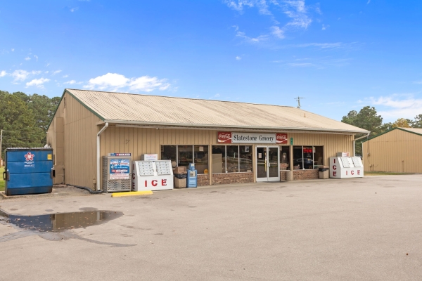 Listing Image #2 - Others for sale at 2040 Slatestone Road, Washington NC 27889
