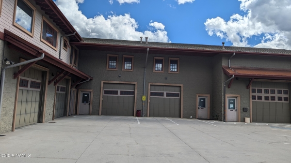 Listing Image #3 - Others for sale at 3111 N Caden Court, Flagstaff AZ 86004