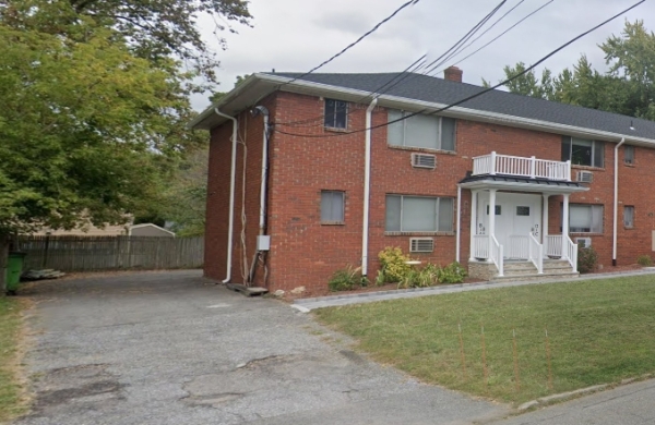 Listing Image #3 - Multi-family for sale at 304 Ashley Ave, Hackettstown NJ 07804