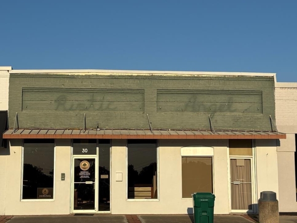 Listing Image #1 - Office for sale at 30 Scott St, Camilla FL 31730