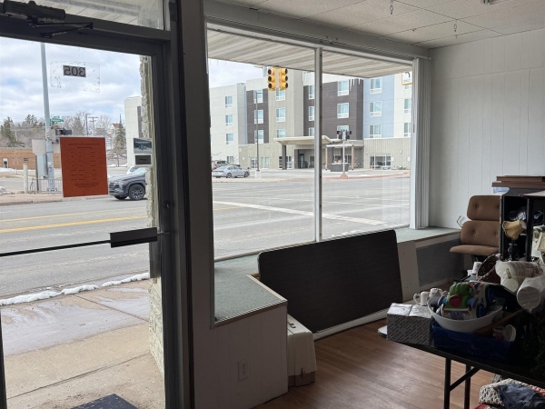 Listing Image #3 - Office for sale at 305 S Stephenson Avenue, Iron Mountain MI 49801