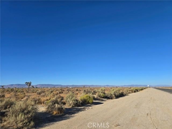 Listing Image #2 - Others for sale at 30 Avenue G, Lancaster CA 93535