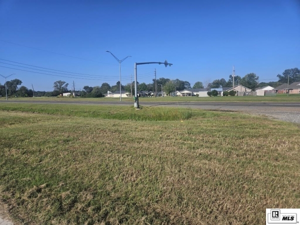 Listing Image #1 - Industrial for sale at 5651 A HIGHWAY 165, Monroe LA 71203