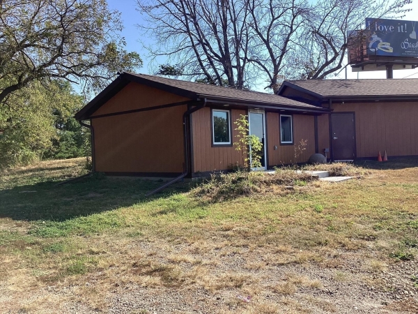 Listing Image #2 - Others for sale at 817 Marshall Street, Albert Lea MN 56007