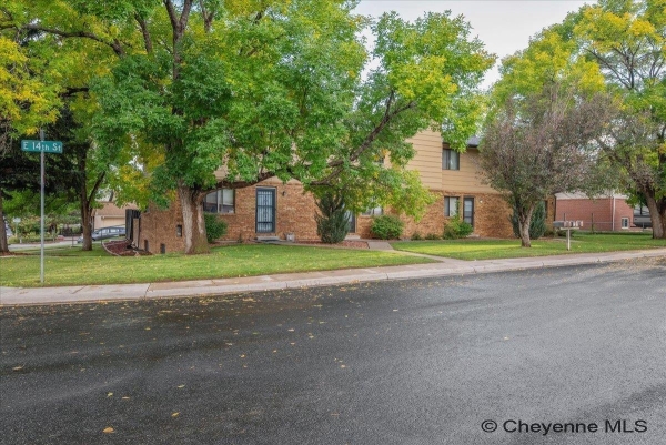 Listing Image #2 - Multi-family for sale at 4811-4819 E 14th St, Cheyenne WY 82001