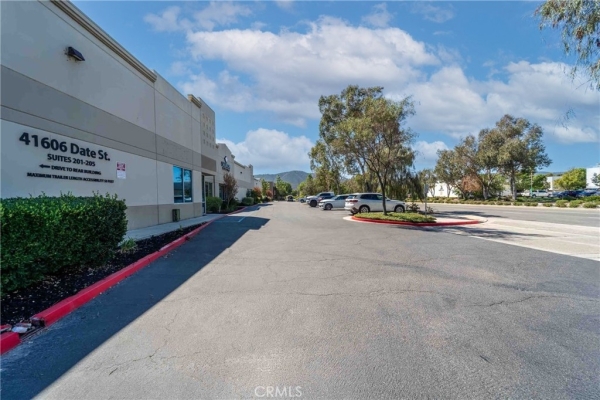 Listing Image #3 - Industrial for sale at 41610 105 Date, Murrieta CA 92562