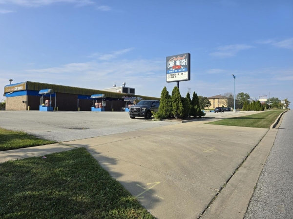 Listing Image #1 - Others for sale at 7225 W 151st Street, Orland Park IL 60462