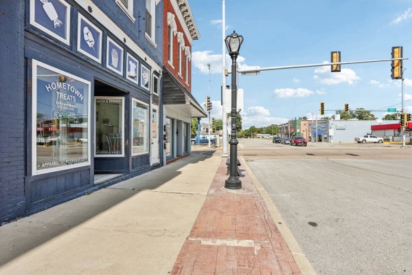 Listing Image #3 - Others for sale at 421 N State St, Litchfield IL 62056