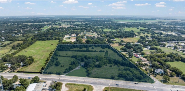 Listing Image #1 - Land for sale at 802 S Robinson Dr, Waco TX 76706