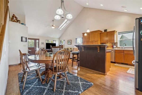 Listing Image #3 - Others for sale at 110 Willow Ln, Northliberty IA 52317