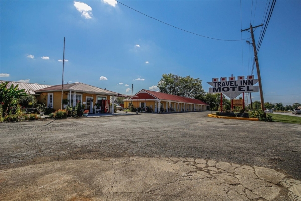Listing Image #3 - Others for sale at 1224 N Dixie Highway, Cave City KY 42127