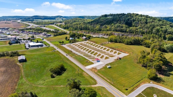 Listing Image #2 - Others for sale at 610 Mammoth Cave Street, Cave City KY 42127