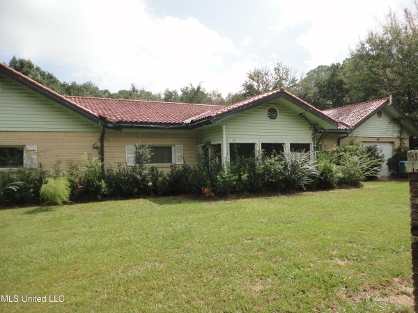 Listing Image #2 - Others for sale at 1916 Ladnier Road, Gautier MS 39553