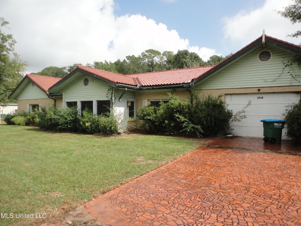 Listing Image #3 - Others for sale at 1916 Ladnier Road, Gautier MS 39553