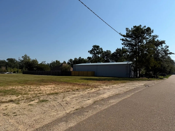 Listing Image #3 - Industrial for sale at 111 Pear Street, Covington LA 70433
