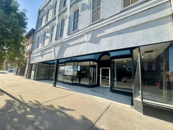 Listing Image #3 - Retail for sale at 302-304 Broadway, Hannibal MO 63401