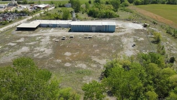 Listing Image #3 - Others for sale at 611 Azalea Drive, Muskogee OK 74401