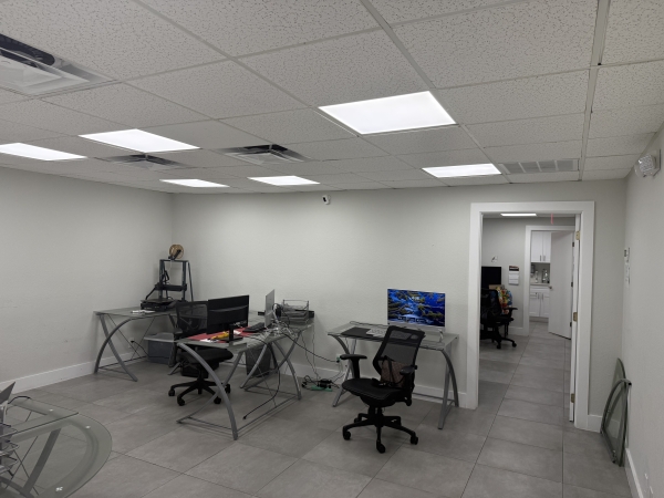 Listing Image #1 - Office for sale at 3015 N Ocean Blvd. #C106, Ft. Lauderdale, FL FL 33308
