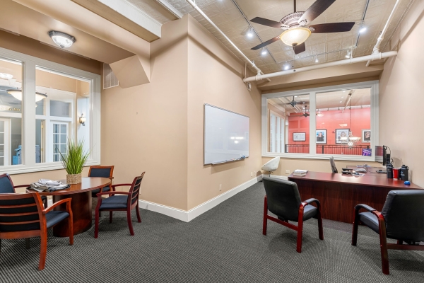 Listing Image #3 - Office for sale at 222 Pearl St, New Albany IN 47150