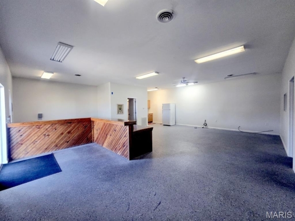 Listing Image #3 - Others for sale at 2806 State Highway 105 Bldg 1, Charleston MO 63834