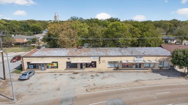 Listing Image #1 - Others for sale at 1010 N Dallas Avenue N , 3, Lancaster TX 75146
