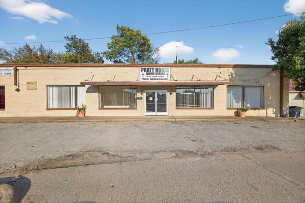 Listing Image #2 - Others for sale at 1010 N Dallas Avenue N , 3, Lancaster TX 75146