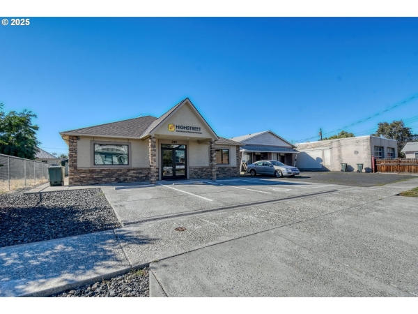 Listing Image #2 - Office for sale at 225 SW 5TH ST, Pendleton OR 97801