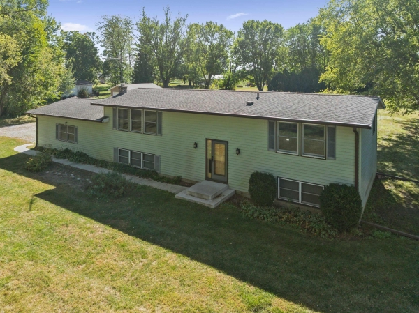 Listing Image #2 - Others for sale at 6415 Viking Road, Cedar Falls IA 50613
