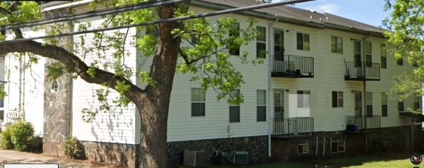 Listing Image #1 - Multi-family for sale at 400 S Center Street, Thomaston GA 30286