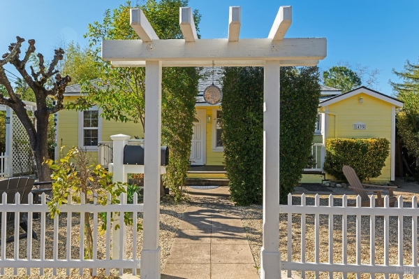 Listing Image #3 - Multi-family for sale at 1435 2nd St, Calistoga CA 94515
