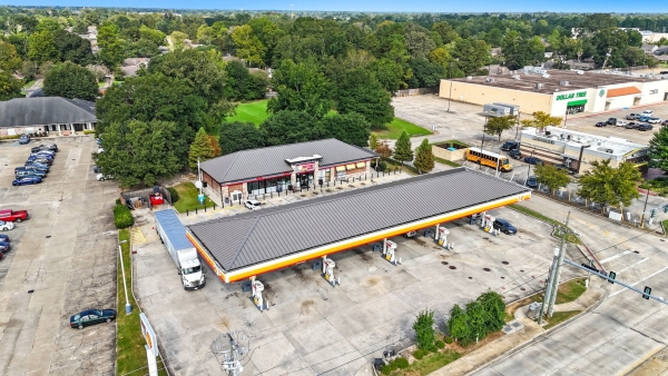 Listing Image #1 - Retail for sale at 2330 O'Neal Ln, Baton Rouge LA 70816
