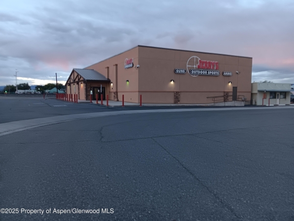 Listing Image #2 - Others for sale at 2999 North Avenue, Grand Junction CO 81504