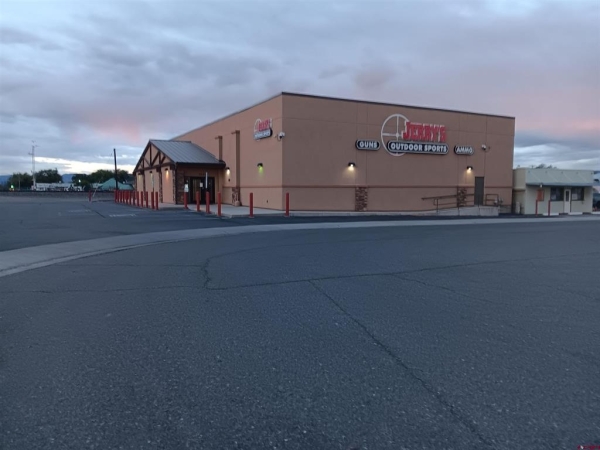 Listing Image #2 - Retail for sale at 2999 North Avenue, Grand Junction CO 81504