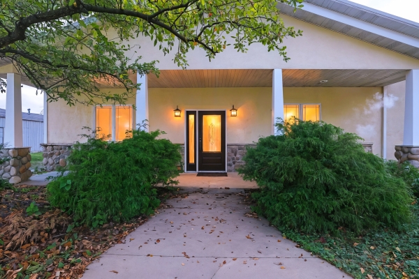 Listing Image #1 - Office for sale at 216 S 15th Ave., Washington IA 52353