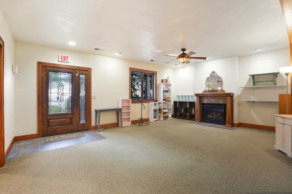 Listing Image #3 - Office for sale at 216 S 15th Ave., Washington IA 52353