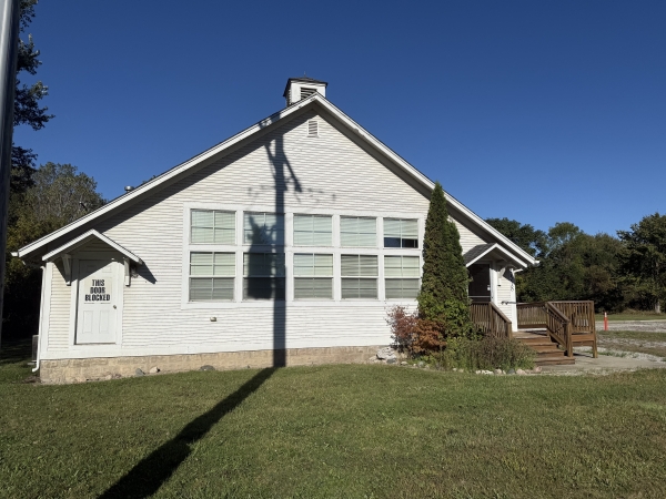 Listing Image #2 - Retail for sale at 33518  Jefferson, Rockwood MI 48173