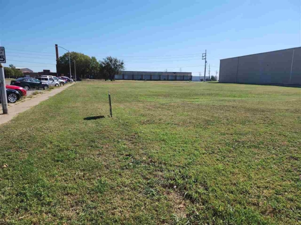 Listing Image #1 - Land for sale at 2 SW E Ave, Lawton OK 00000 Listing Image #1 - Land for sale at 2 SW E Ave, Lawton OK 00000
