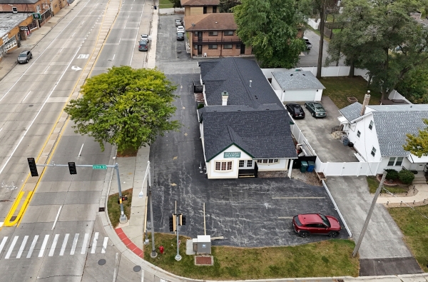 Listing Image #2 - Office for sale at 6401 W 107th Street, Worth IL 60482