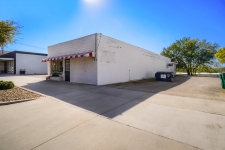 Listing Image #3 - Retail for sale at 914 Halsell, Bridgeport TX 76426
