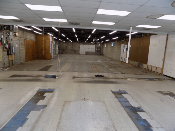 Listing Image #2 - Others for sale at 790 Farmington Avenue, Bristol CT 06010