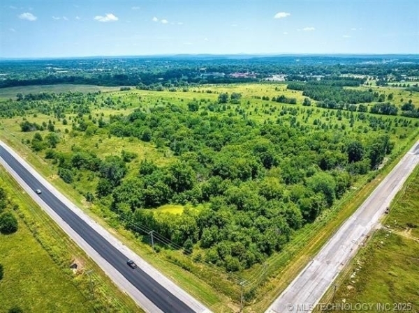 Listing Image #2 - Others for sale at 891 W Allen Road, Tahlequah OK 74464 Listing Image #2 - Others for sale at 891 W Allen Road, Tahlequah OK 74464