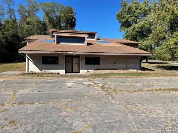 Listing Image #1 - Others for sale at 100 Lovejoy Lane, Alton IL 62002